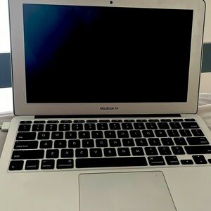 MacBook Pro 13 in 2012 Catalina OS